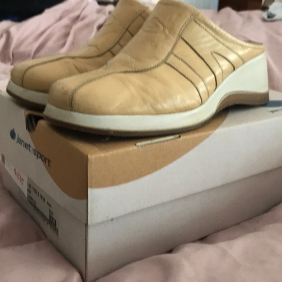 Janet Sport Italian Leather Shoes - Picture 5 of 6